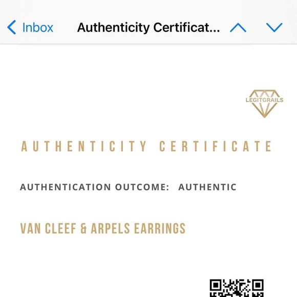 🟥SOLD🟥 Van Cleef and Arpels Onyx Vintage Alhambra Earrings - Picture 7 of 10